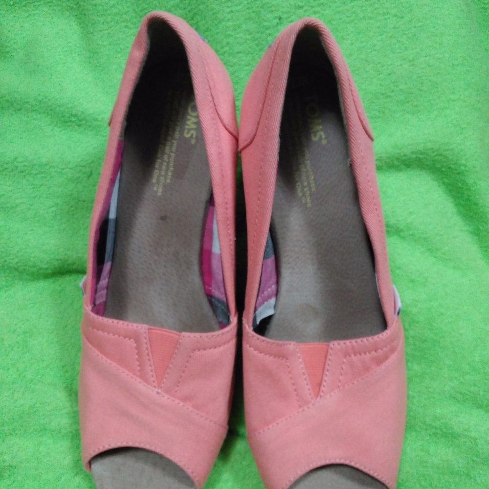 Tom's Wedges